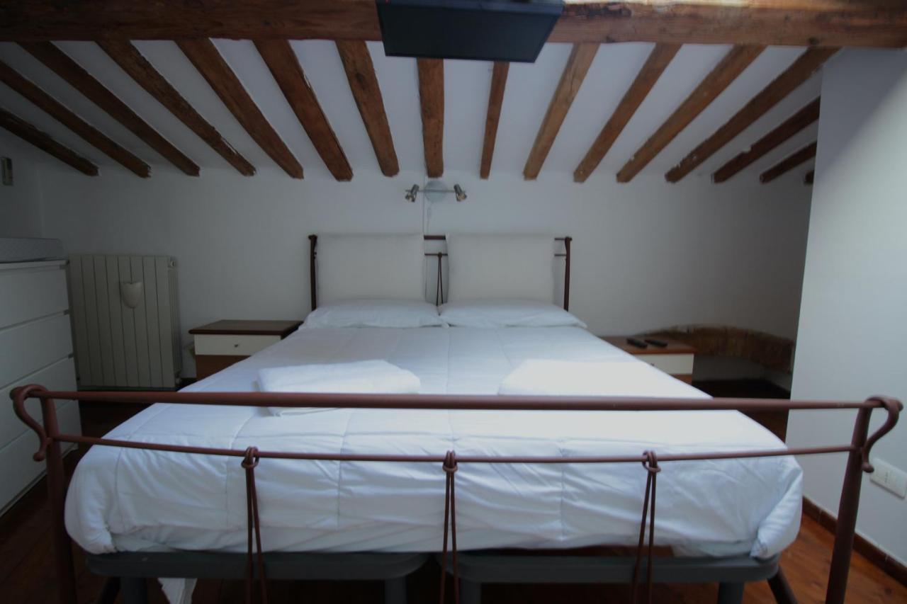 Kia Orana Guesthouse 利沃诺 外观 照片